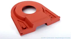 Pièce moulée rouge